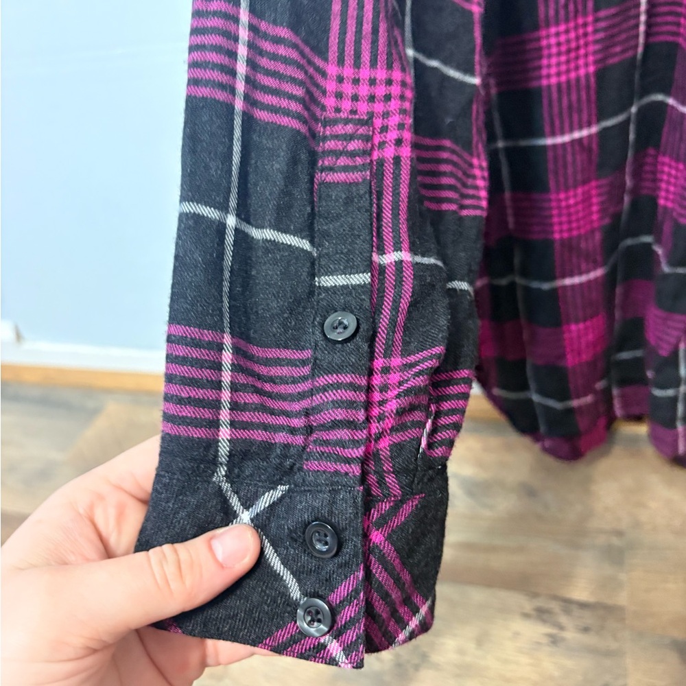 Torrid Pink & Black Plaid Button Front Blouse Size 3 (22/24) Plus Size Flannel - Picture 6 of 6